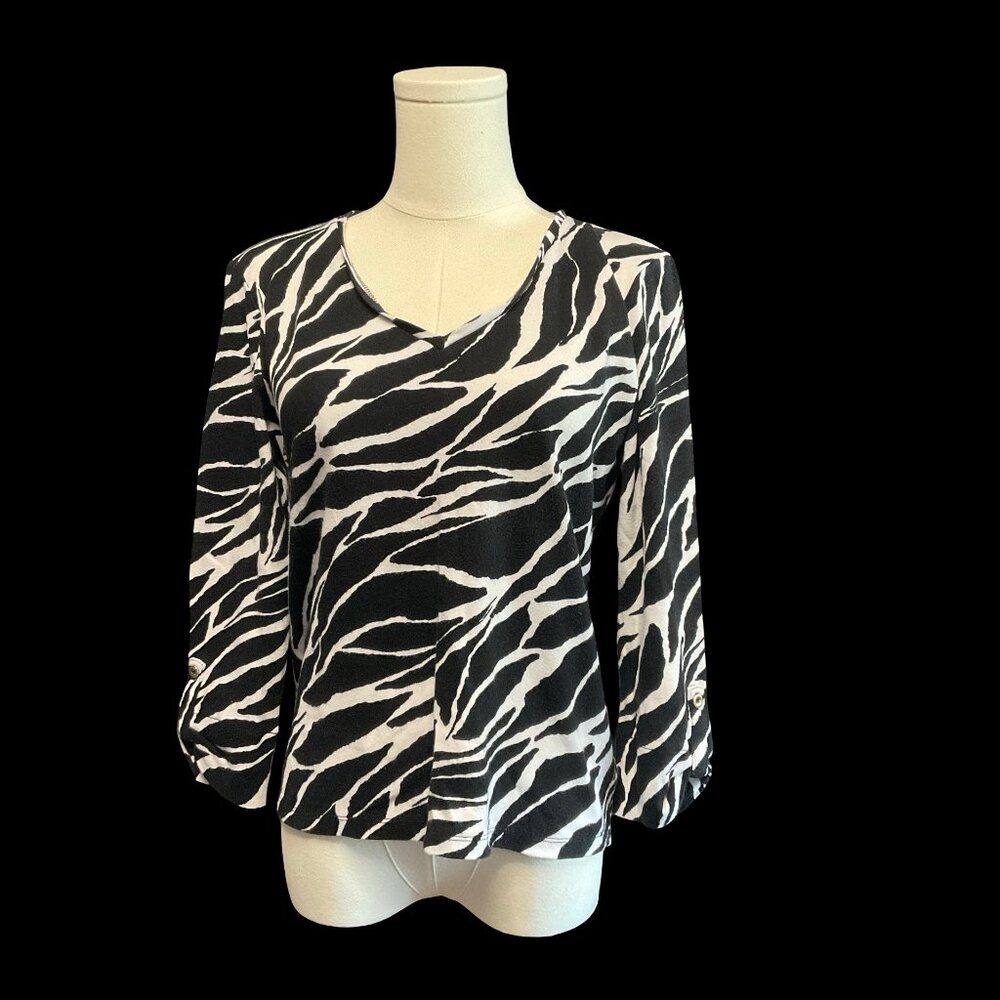 👗5/$25 - Knit Zebra Print Top